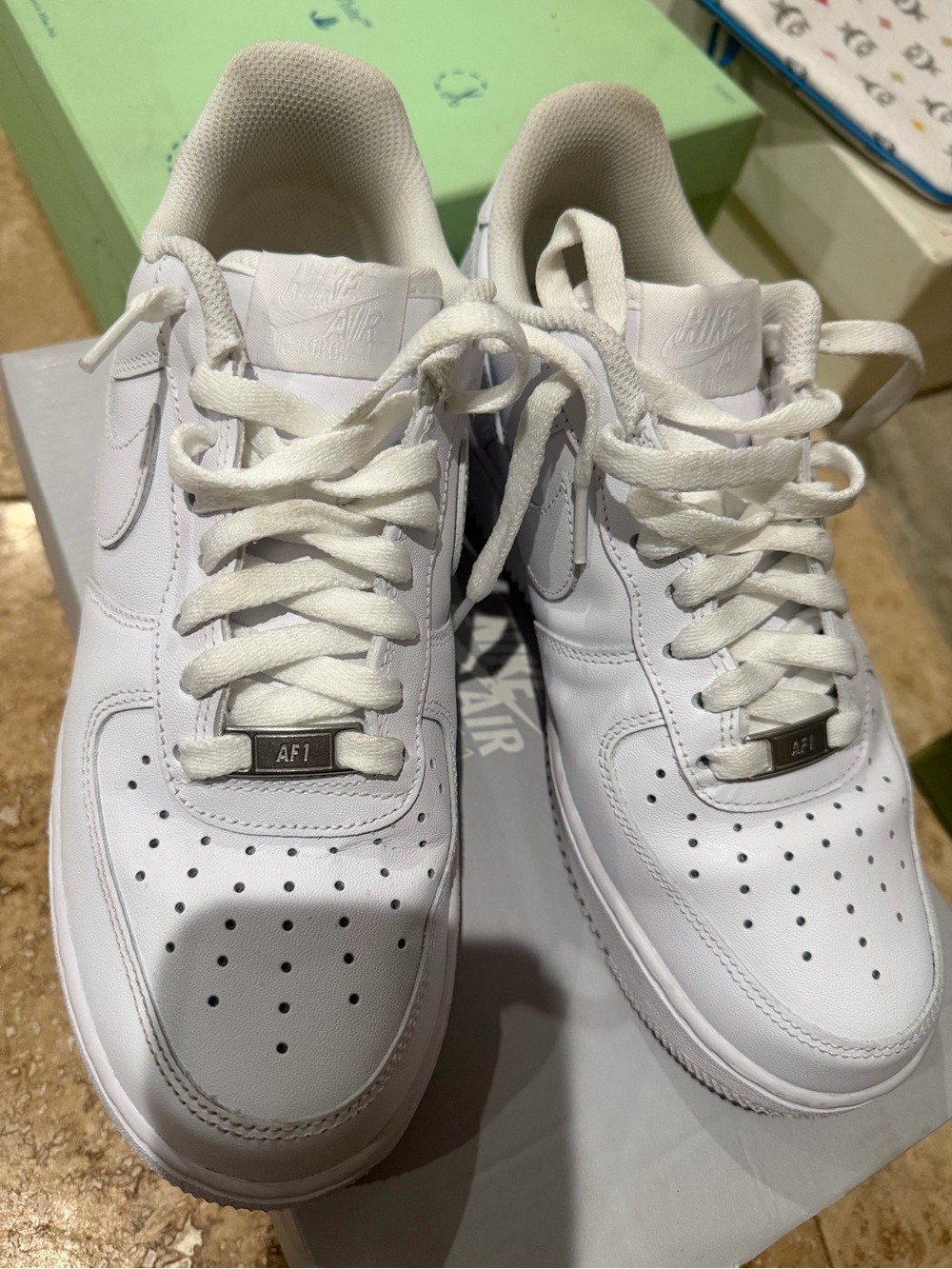 Nike White Leather Sneakers AF1 Low-Top